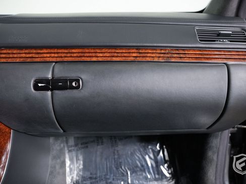 Used 2004 Maybach 57 image 26