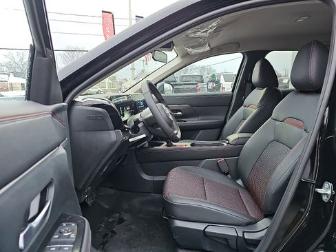 New 2026 Nissan Kicks SR w/ Cold Weather Package image 9