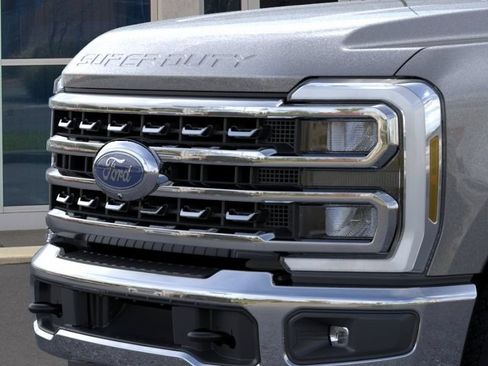New 2026 Ford F350 XLT w/ XLT Premium Package AWD/4WD image 18
