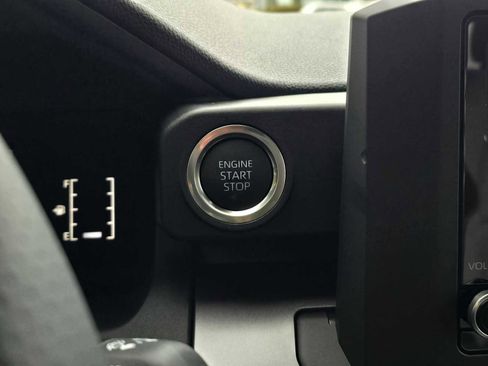 Certified 2025 Toyota 4Runner SR5 image 26