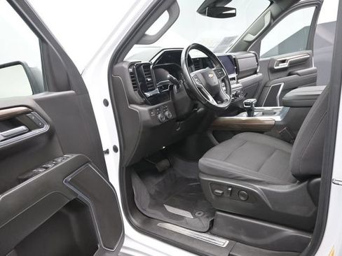 Used 2023 Chevrolet Silverado 1500 LT w/ All Star Edition Plus AWD/4WD image 9