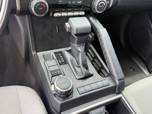 Used 2026 Toyota 4Runner SR5 AWD/4WD image 22