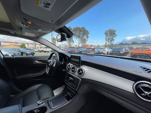 Used 2015 Mercedes-Benz GLA 250 4MATIC image 12