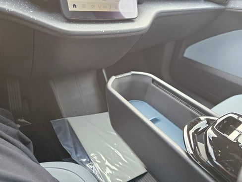 New 2026 Volvo EX30 Ultra w/ Protection Package Premier image 3