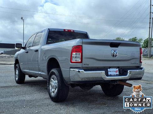 Used 2020 RAM 2500 Tradesman w/ Chrome Appearance Group AWD/4WD image 3