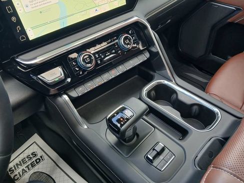 Certified 2025 GMC Sierra 1500 Denali Ultimate AWD/4WD image 33