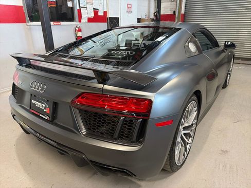 Used 2017 Audi R8 V10 plus image 6