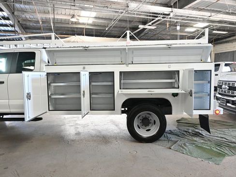 New 2026 Ford F550 4x4 SuperCab Super Duty image 26