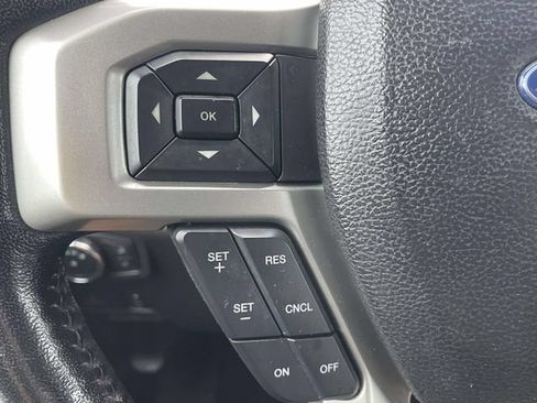 Used 2021 Ford F250 Lariat w/ Lariat Ultimate Package AWD/4WD image 22