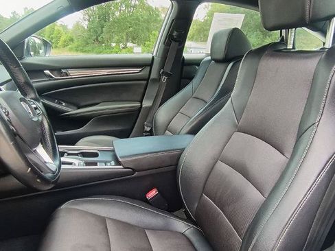 Used 2019 Honda Accord Sport image 10