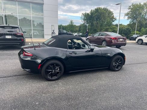 Used 2024 MAZDA MX-5 Miata Sport RWD image 16