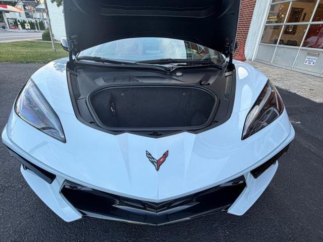 Used 2020 Chevrolet Corvette Stingray Preferred Cpe w/ 2LT Preferred Equipment Group RWD image 2