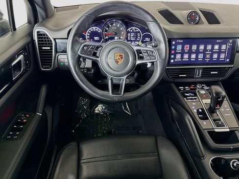 Used 2023 Porsche Cayenne Base image 17