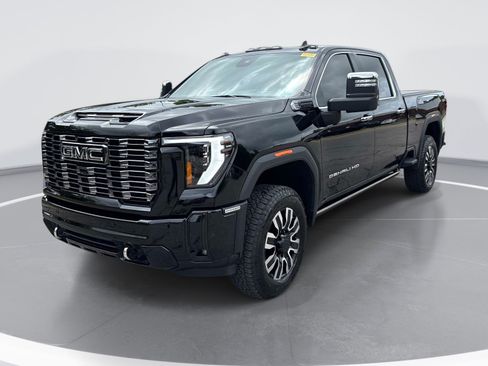 Used 2026 GMC Sierra 2500 Denali Ultimate AWD/4WD image 3