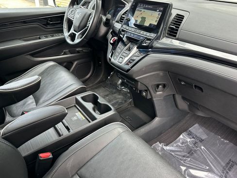 Used 2021 Honda Odyssey Elite image 18