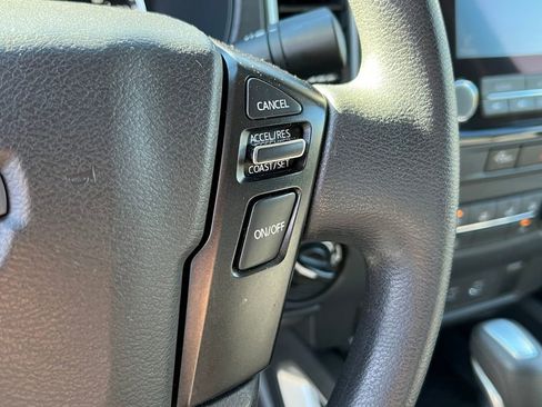 Used 2023 Nissan Frontier SV image 23