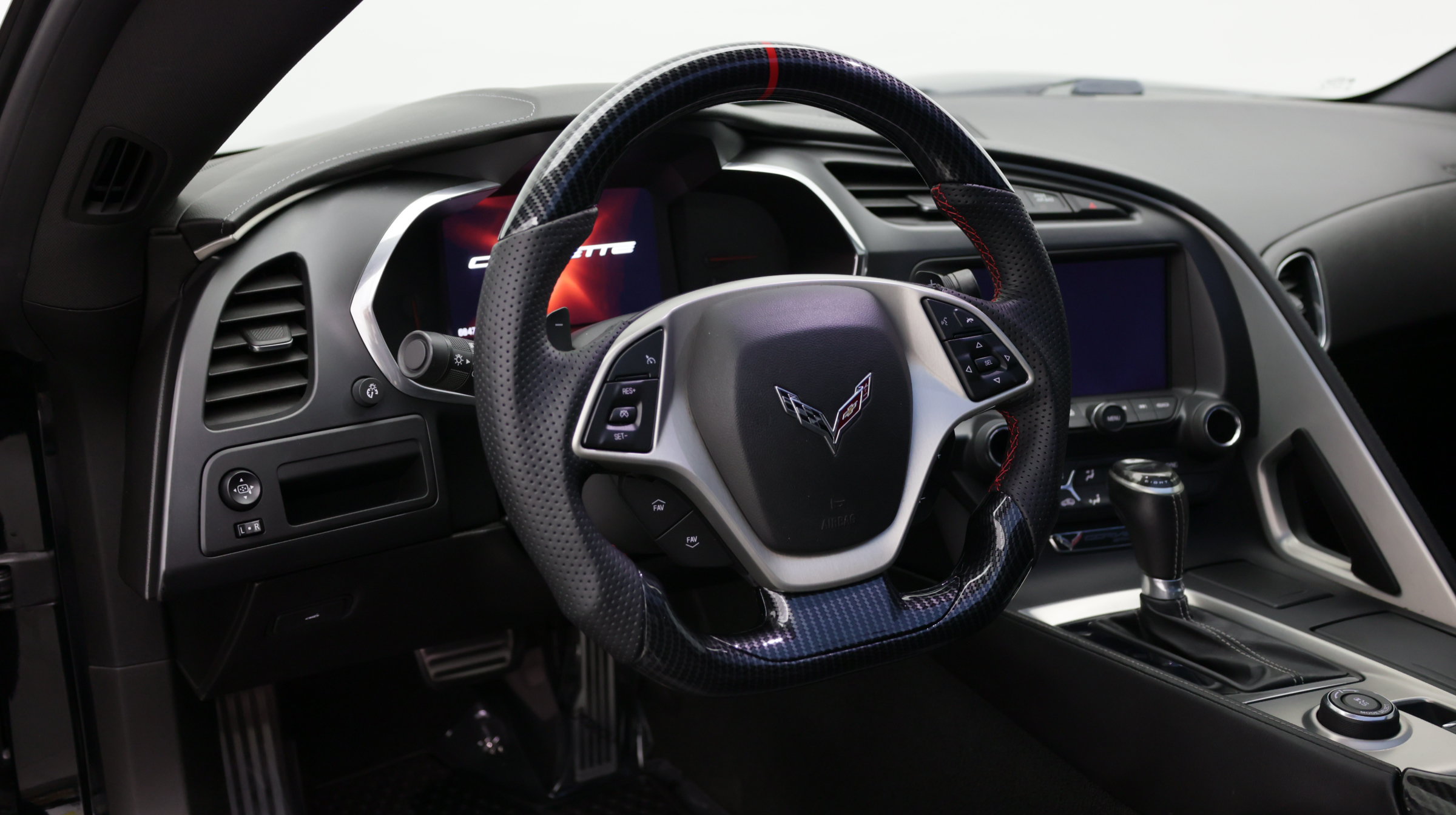 Used 2015 Chevrolet Corvette Stingray Coupe w/ Battery Protection Package RWD image 8