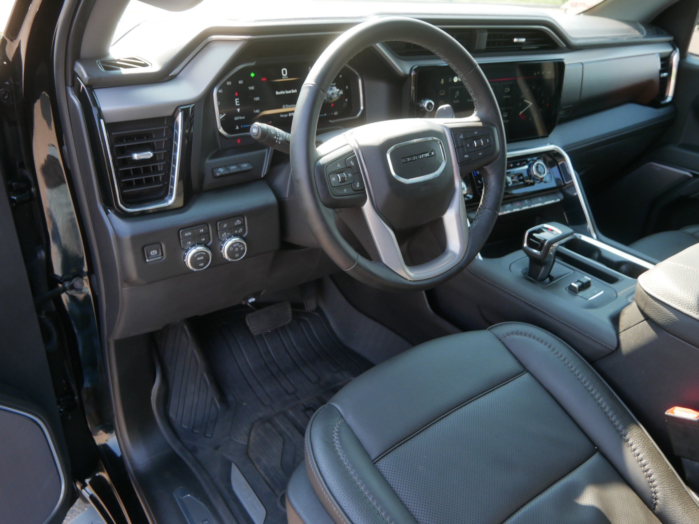 Used 2026 GMC Sierra 1500 Denali w/ Technology Package AWD/4WD image 21