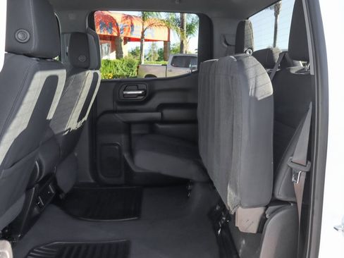 Used 2023 Chevrolet Silverado 1500 Custom image 38