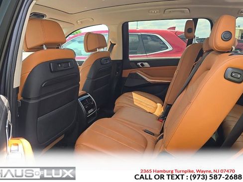 Used 2019 BMW X7 xDrive50i w/ Premium Package AWD/4WD image 6