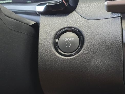 Used 2025 Toyota Camry SE image 79