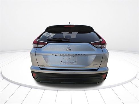 Used 2024 Mitsubishi Eclipse Cross LE image 5