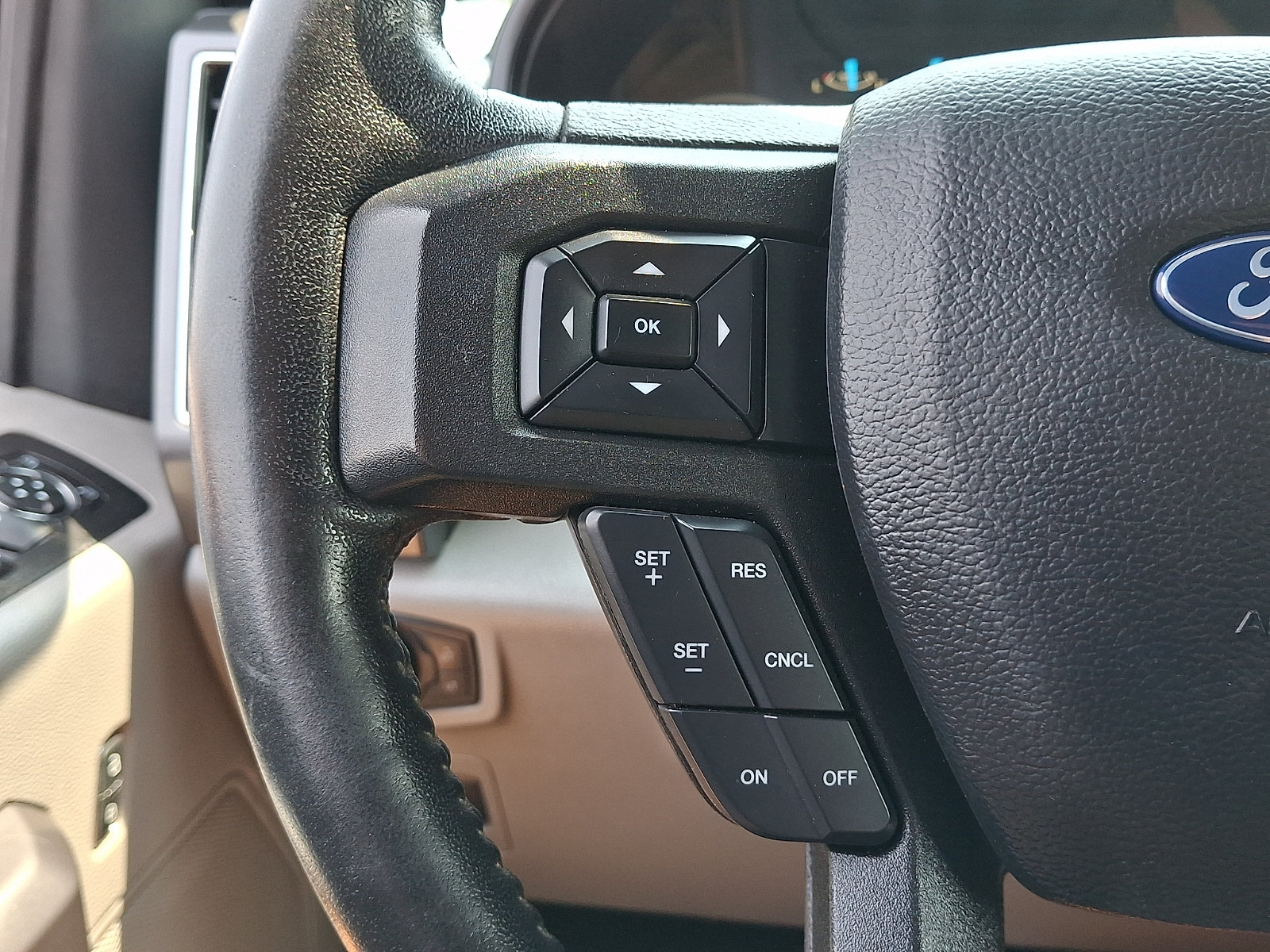 Used 2020 Ford F150 XLT w/ Equipment Group 302A Luxury AWD/4WD image 21