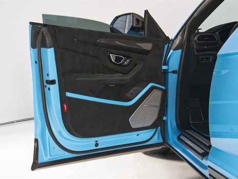 Used 2024 Lamborghini Urus Performante image 14