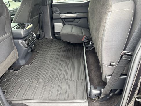Used 2019 Ford F150 XLT w/ Equipment Group 302A Luxury AWD/4WD image 43