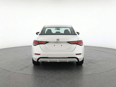 Used 2025 Nissan Sentra S image 7