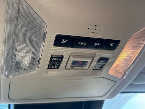 Used 2021 Toyota RAV4 XLE w/ Convenience Package image 32