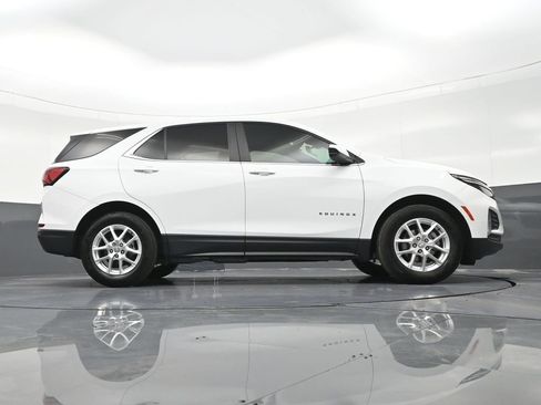 Used 2024 Chevrolet Equinox LT FWD image 28