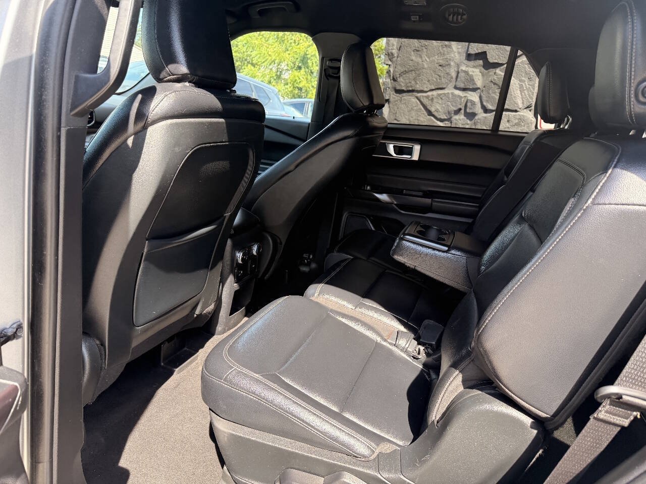 Used 2020 Ford Explorer XLT w/ Equipment Group 202A RWD image 10