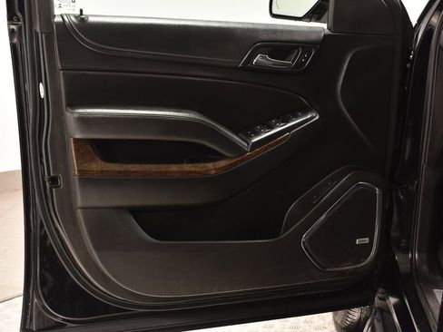 Used 2019 Chevrolet Tahoe LT image 9