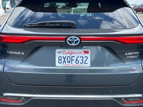 Used 2021 Toyota Venza Limited AWD/4WD image 19