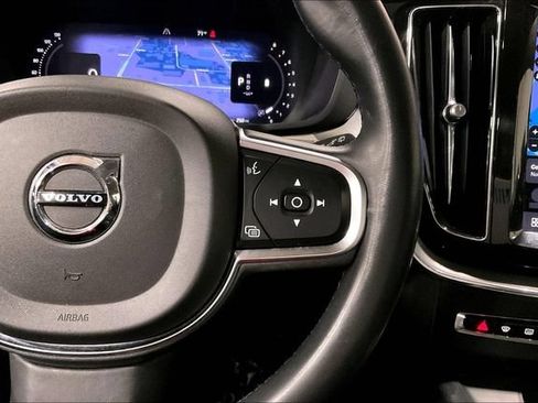 Certified 2023 Volvo XC60 B5 Core w/ Climate Package AWD/4WD image 22