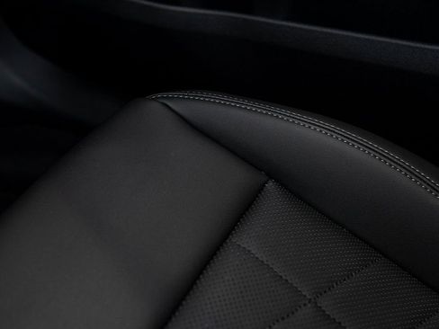 Used 2025 BMW X1 xDrive28i w/ Technology Package image 23