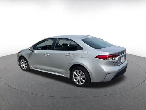 Used 2025 Toyota Corolla LE image 10