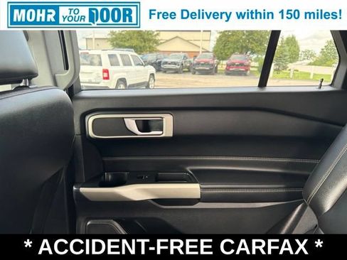 Used 2021 Ford Explorer XLT w/ Equipment Group 202A AWD/4WD image 43