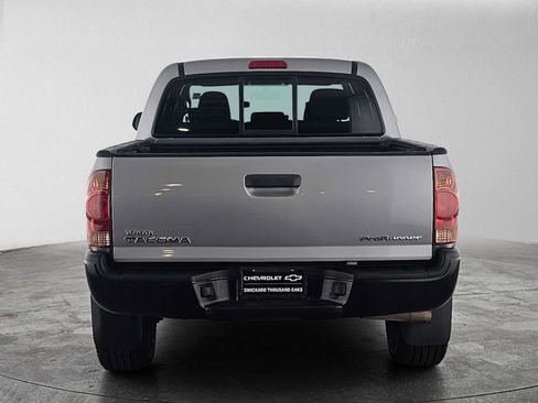 Used 2015 Toyota Tacoma PreRunner w/ Convenience Package RWD image 4