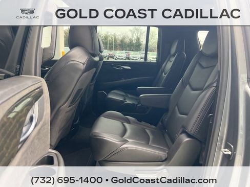 Used 2020 Cadillac Escalade ESV Platinum image 18