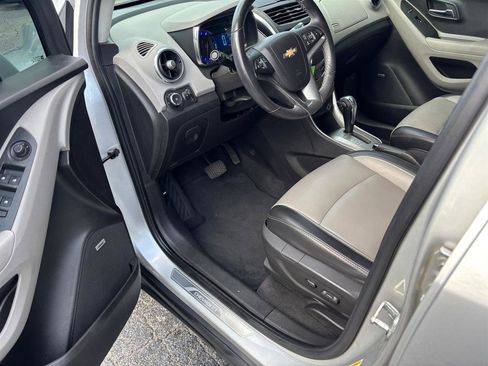 Used 2015 Chevrolet Trax LTZ AWD/4WD image 9