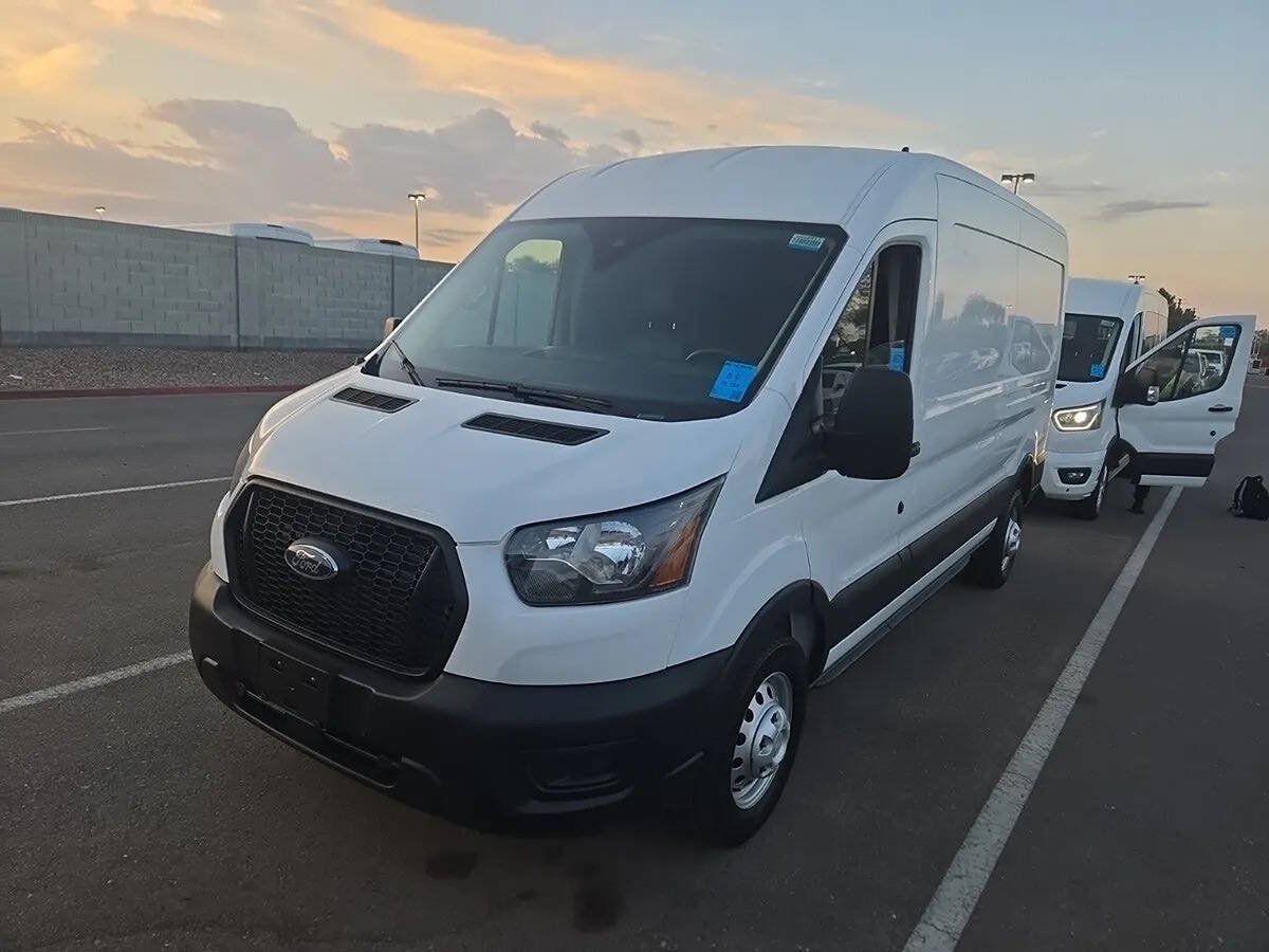 Used 2025 Ford Transit 250 148 Medium Roof Extended AWD w/ Load Area Protection Package image 5