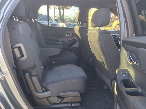 Used 2023 Chevrolet Traverse LT w/ LPO, Floor Liner Package image 25