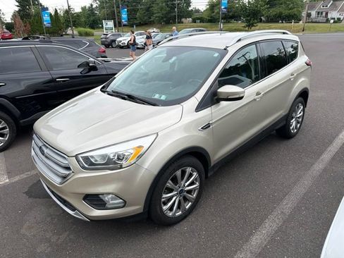 Used 2017 Ford Escape Titanium AWD/4WD image 3