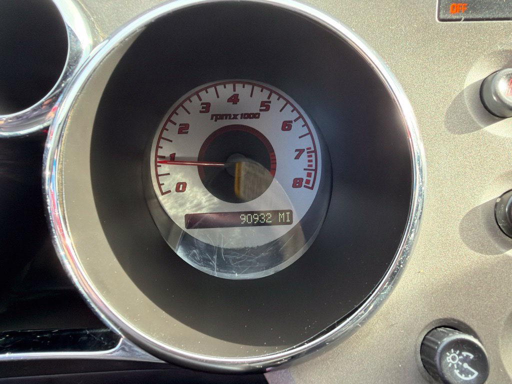 Used 2007 Pontiac Solstice Convertible w/ Premium Package RWD image 14