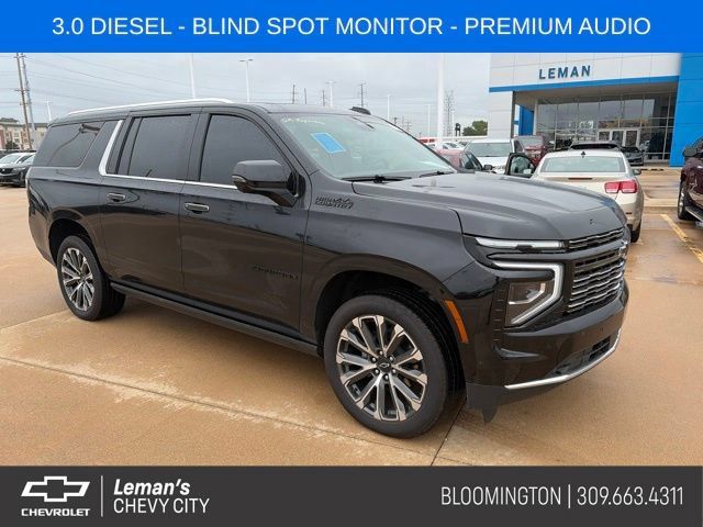 Used 2025 Chevrolet Suburban High Country AWD/4WD image 1