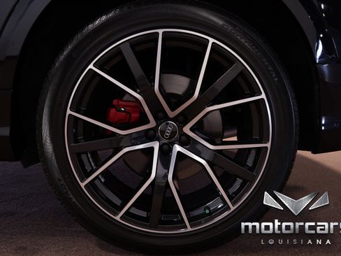 Used 2020 Audi Q8 Prestige image 22