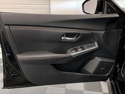 New 2025 Nissan Sentra SR w/ SR Premium Package image 29