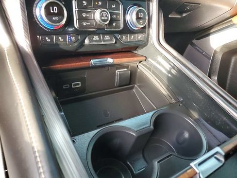 Used 2024 GMC Yukon Denali Ultimate AWD/4WD image 23